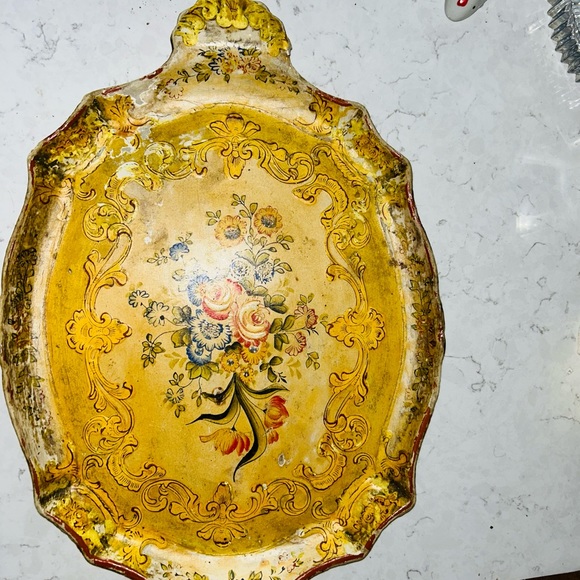 Vintage Florentine scalloped Edged Tray - large size made in Japan with handles - Picture 7 of 9